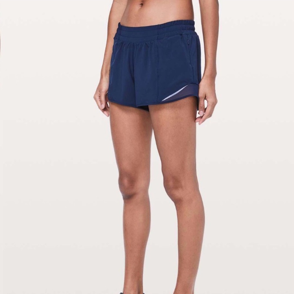Lululemon Hotty Hot Short II 4 Inch